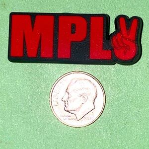 (10 for $15) MPL✌️Crocs Shoe Charms